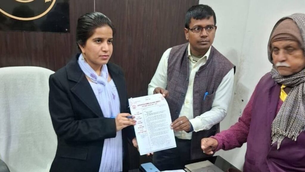 Farmers get their land back after 18 years.